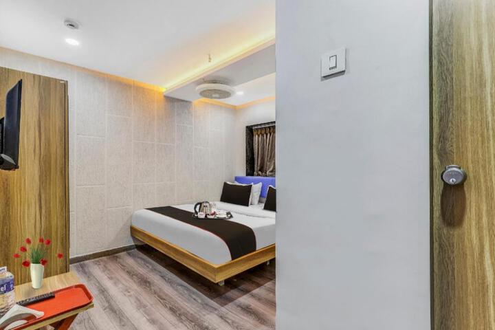 Capital O Vrundavan Room & Banquet