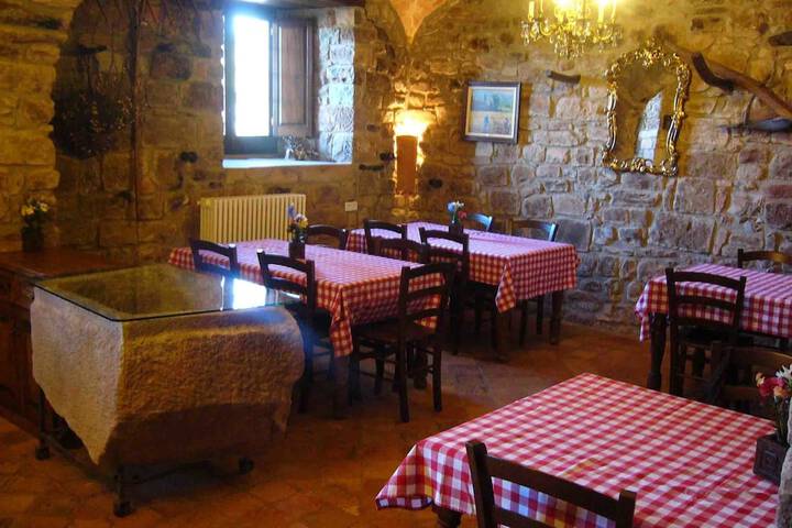 Dining 43 of 54