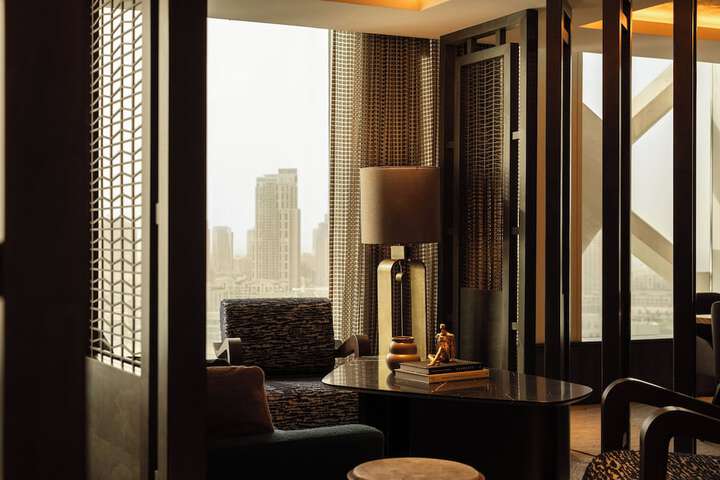 Lounge 195 of 208