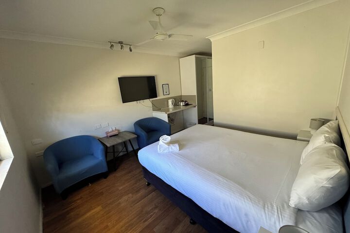Room 6 of 21