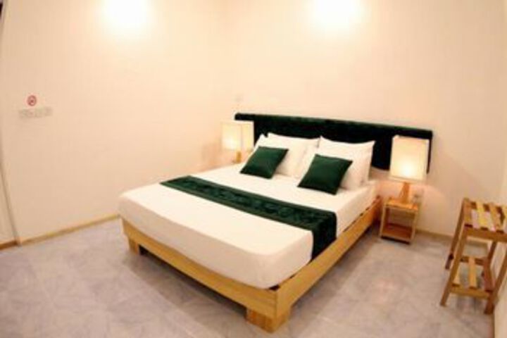 Room 8 of 26
