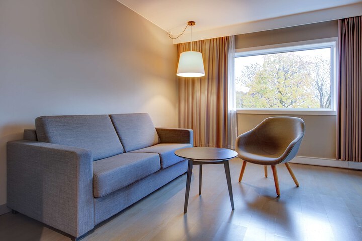 Room 9 of 59