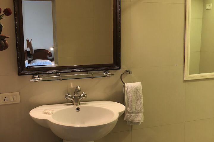 Room 62 of 112