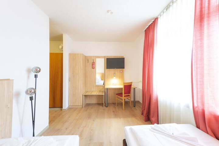 Room 40 of 84