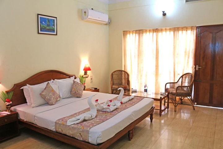 Room 9 of 25