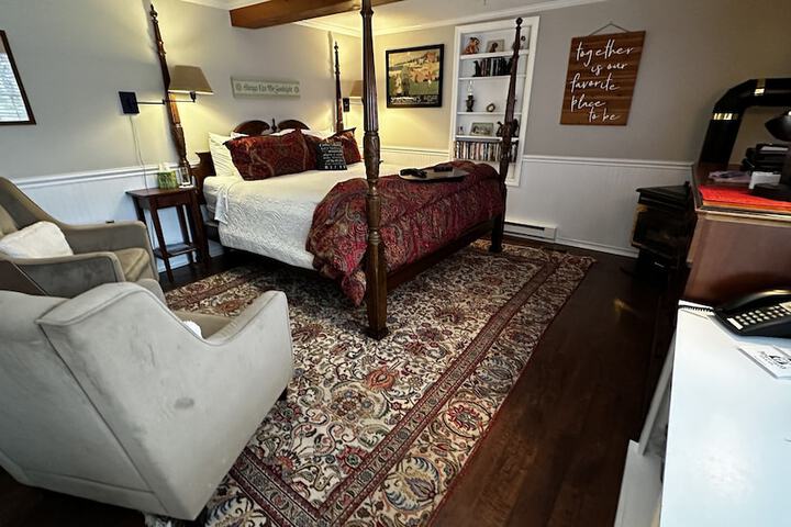 Room 41 of 203