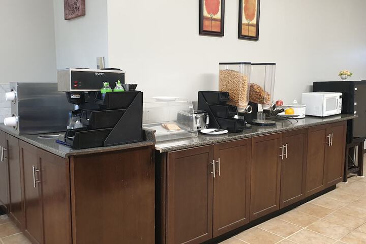 Breakfast/Coffee Service 15 of 19