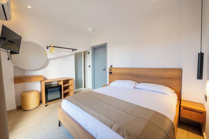 Room 47 of 74