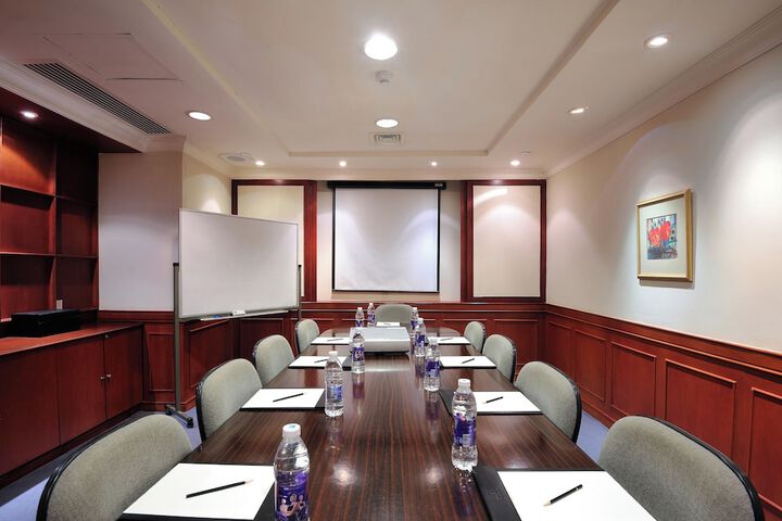 Business Center 66 of 79