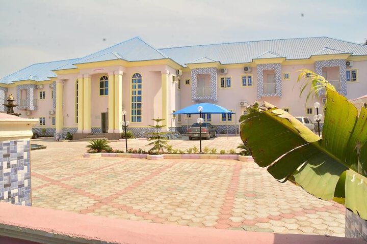 Hotel 3 of 8
