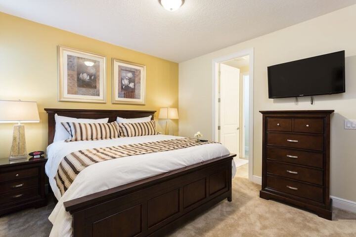 Room 5 of 39
