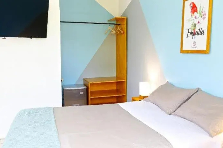 Room 3 of 15