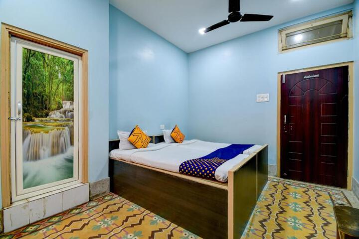 Hotel O Gajraj