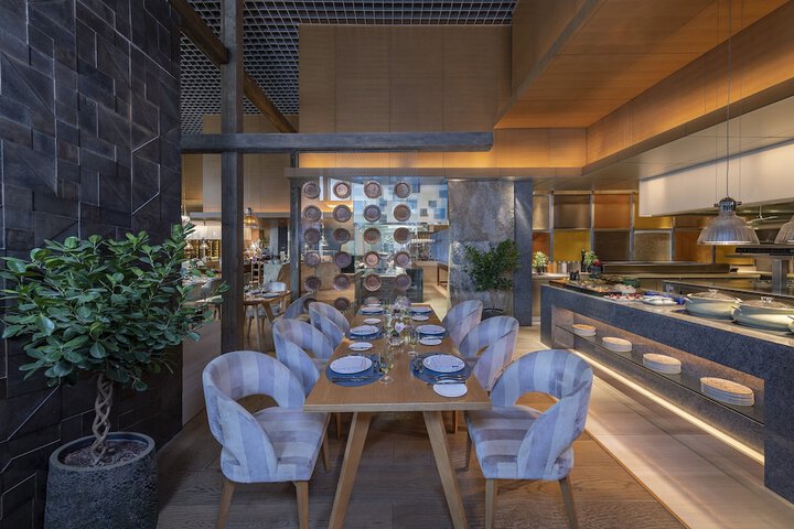 Dining 132 of 168