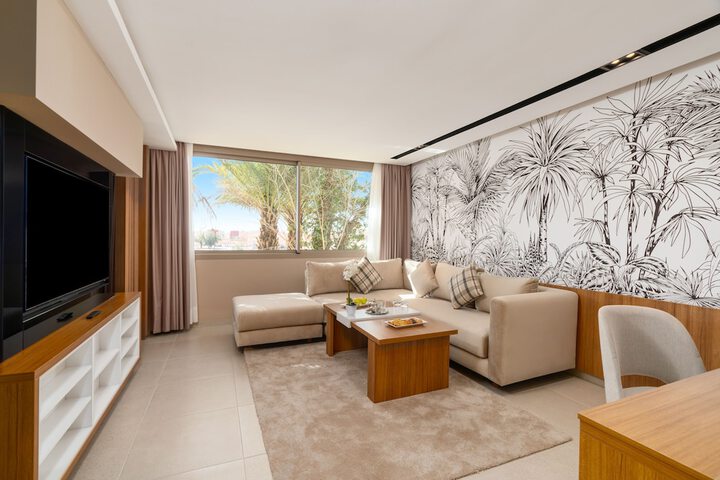 Room 8 of 52