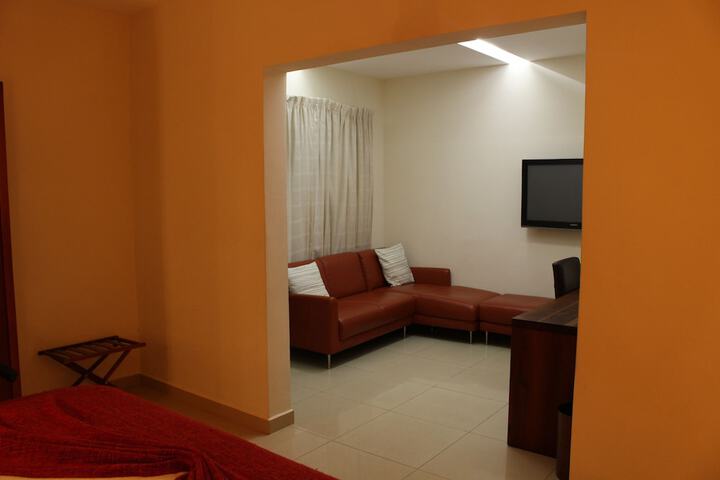 Room 26 of 85