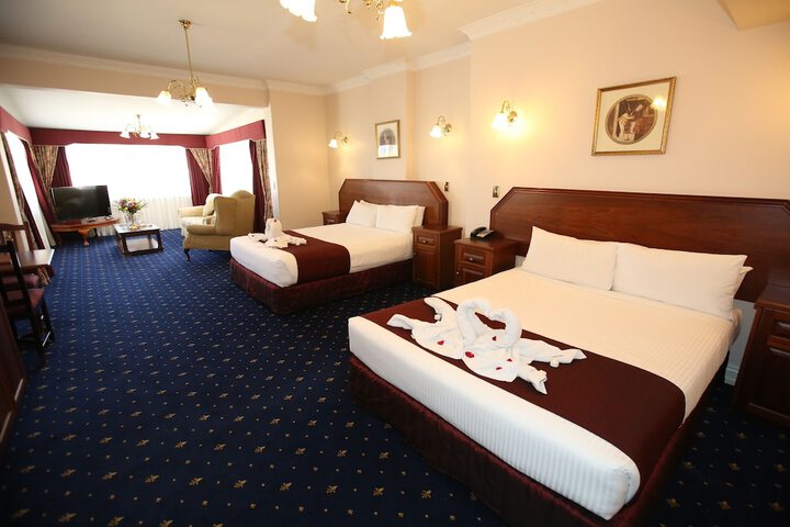 Room 5 of 42