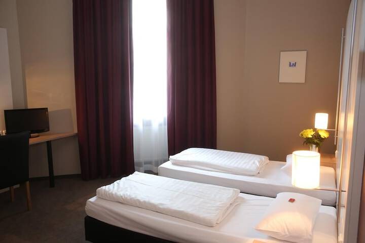 Room 18 of 23
