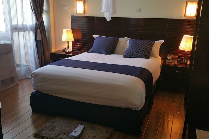 Room 10 of 88