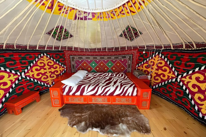 Room 12 of 53