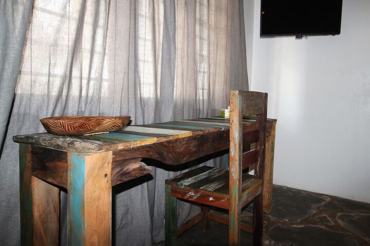 Room 10 of 79