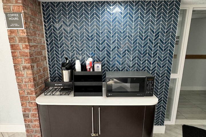 Breakfast/Coffee Service 36 of 39