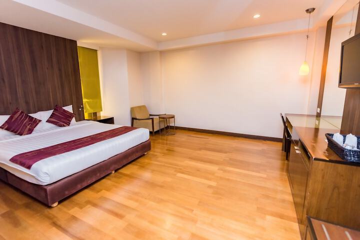 Room 16 of 34