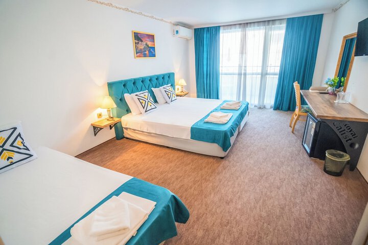 Room 4 of 56