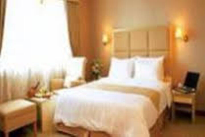 SEVILA HOTEL