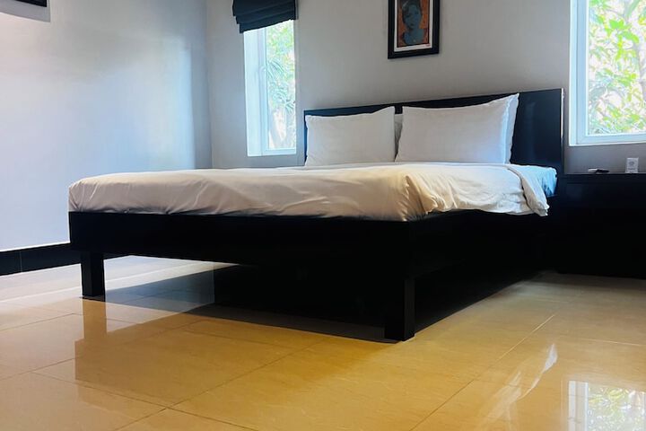 Room 45 of 174