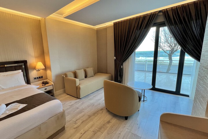 Room 43 of 72
