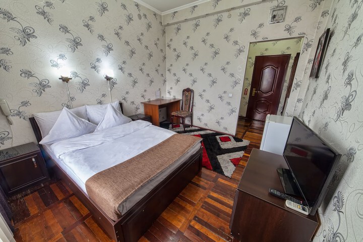 Room 20 of 40