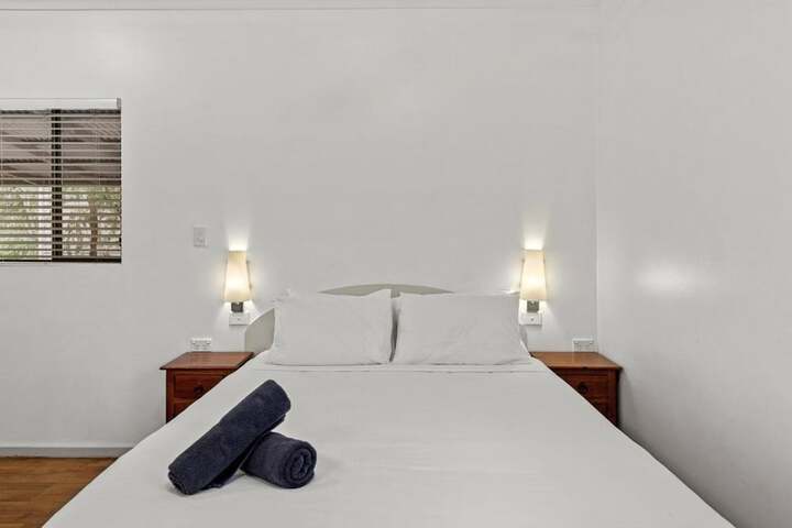 Room 12 of 84