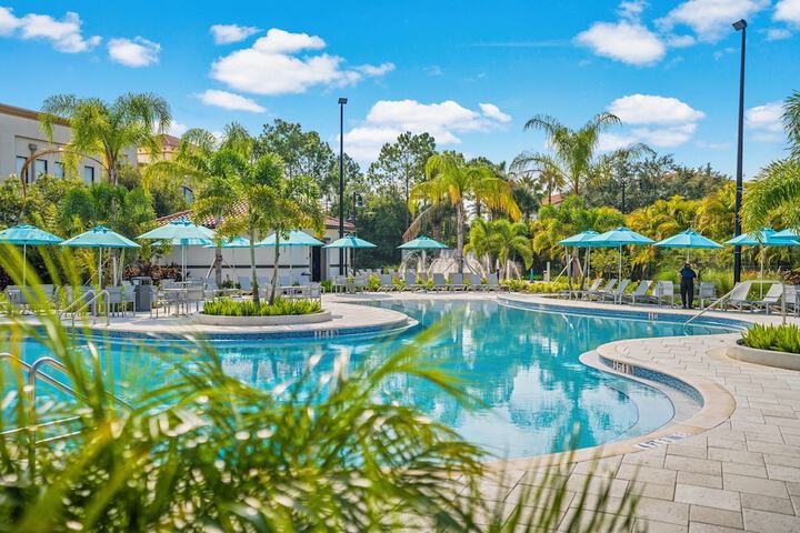 Pool 105 of 141