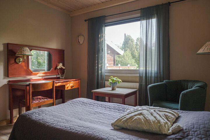 Room 6 of 30
