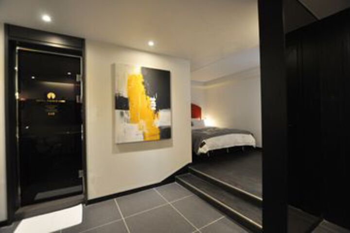 Room 67 of 76