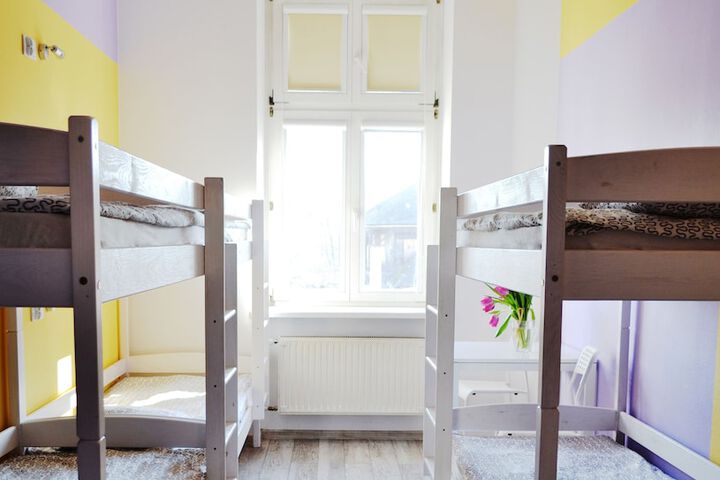 Room 46 of 76