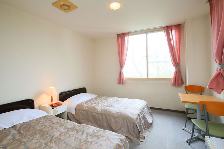 Room 9 of 60