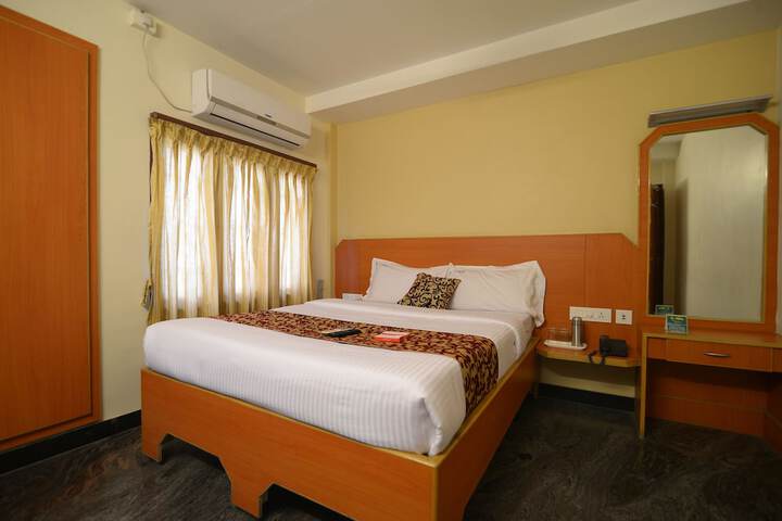 Room 5 of 17