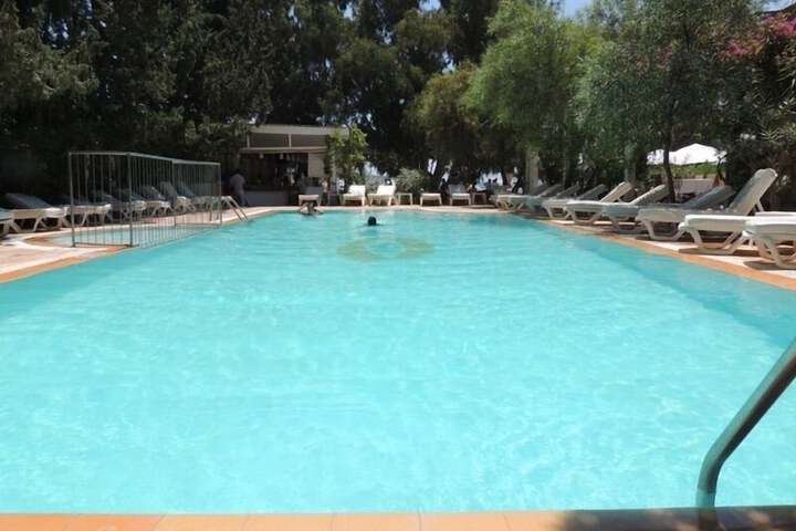 Pool Hotel
