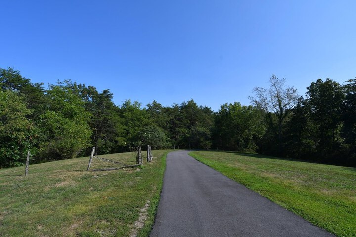 Property Grounds 17 of 30