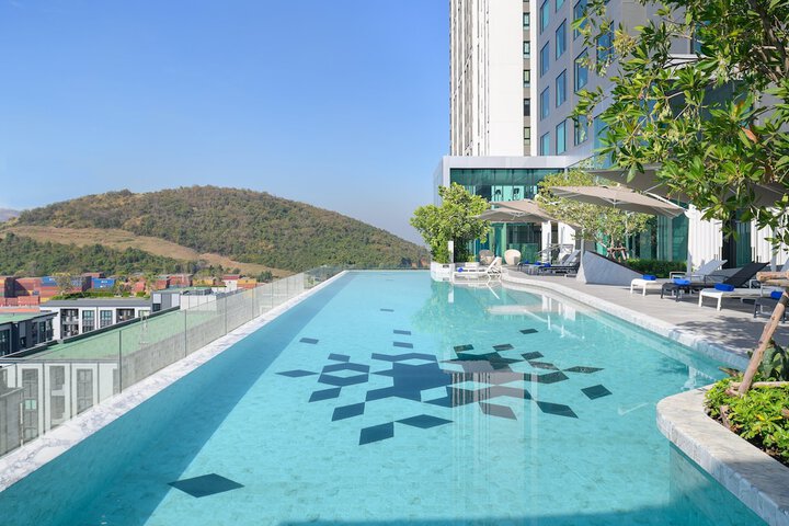 Pool 58 of 142