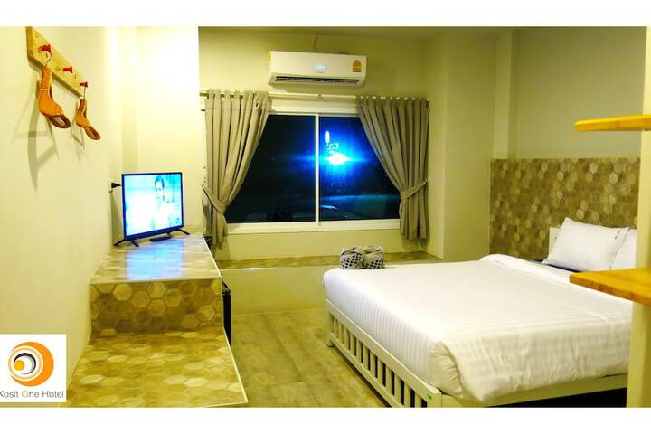 Room 25 of 64