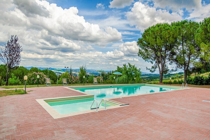Idyllic Farmhouse in Gambassi Terme-fi With Swimming Pool in Gambassi Terme