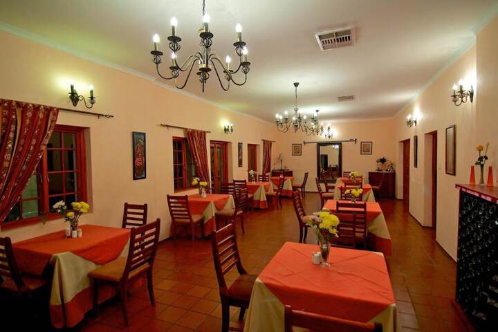 Dining Photos