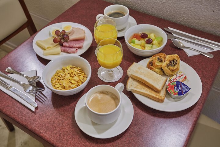 Breakfast meal