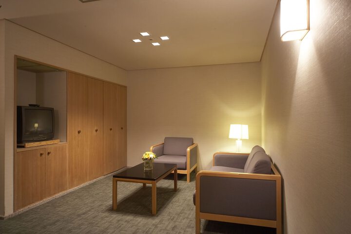 Room 15 of 169