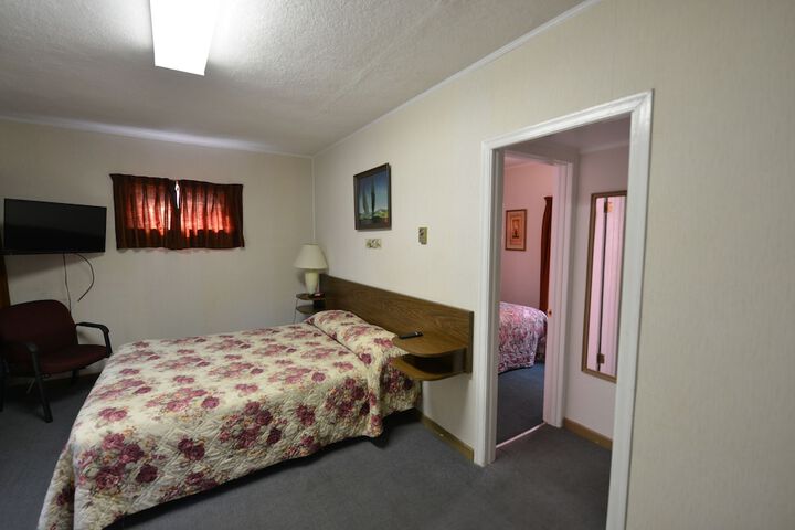 Room 3 of 39