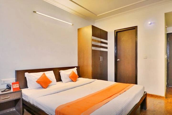 Room 6 of 64