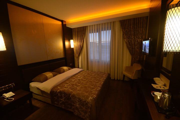Room 7 of 55